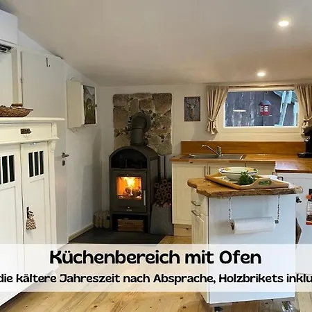 Am Flussufer In Der Mit Kaminofen Holiday home Guxhagen